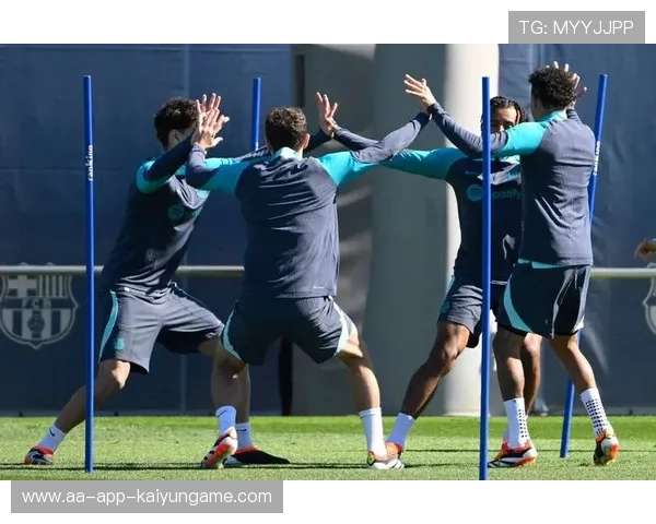 欧冠球队加大对抗训练强度，备战节奏更加紧凑